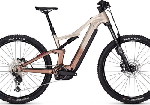 Focus Thron2 6 8 ABS Bronce 600Wh
