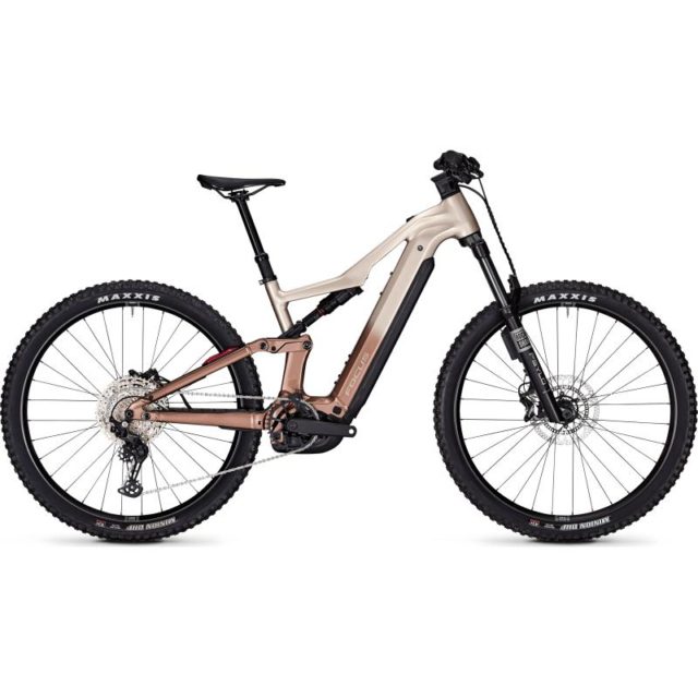 Focus Thron2 6 8 ABS Bronce 800Wh