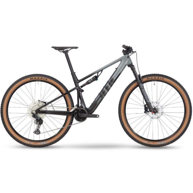 BMC Fourstroke Three AMP  Bicicleta Test